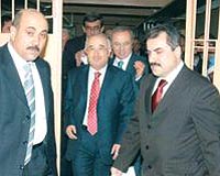 Yaar Holding'in vrisi AKP'yi seti