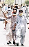 Pakistan'da Snni ii gerginlii artyor
