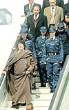Kaddafi opera oldu barol bir rapinin!