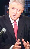 NBC, Bill Clinton'a sunuculuk teklif etti