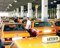 Milyonlarca turisti tayan havaliman taksilerine AB imaj