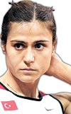 FIRSAT KATI:Trkiye'de atletizmde yaanan patlamann en nemli kahraman Sreyya'y Atina'ya gnderemedik.