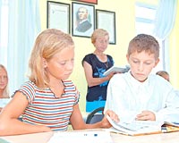 Antalyada alan Rus ailelerin rabet ettii okul sayesinde ocuklar Rusyaya dndkleri zaman, eitimlerine kaldklar yerden devam edebiliyor.