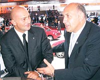Ferit ahenk, Paris Otomobil Fuarnda Hyundai standnda Ali Kibar ziyaret etti.