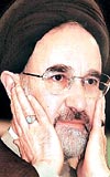Muhammed Hateminin yardmcs da istifa etmek zorunda kald.