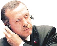 Erdoğan'ın yaklaşık 1 saat süren konuşması, Avrupalı parlamenterlerce alkışlarla karşılandı. 