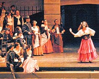 Opera sevmeyenler Carmen'e baylacak