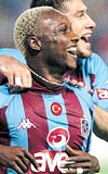 YATTARA GNE'YE Trabzonspor'un Ankaragc'n yendii ma izleyen Gine Milli Takm Teknik Direktr Patrice Neveu, hayran kald Yattara'y hemen takma ald.