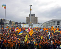 Ukrayna'da halk parlamentoya yryor