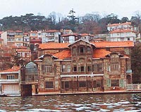 İstanbul Boğazı'nın en büyük yalısı
