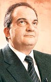 Yunanistan Babakan Karamanlis parti merkez komitesinde konumasnda, Trkiyenin Kbrs tanmamasnn elikili olduunu belirtti.