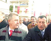 Mustafa Sargl Menemen Belediyesinin dzenledii yrye, istedii halde n saflarda katlamad.
