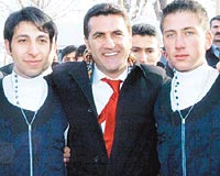 Mustafa Sargl, dn Erzuruma giderek partililerden destek istedi.