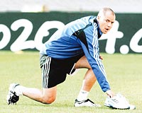 YAZIK OLDU: Beiktan transfer listesinde ilk srada, Boltonda forma giyen Yunanl Giannakopoulos vard. Ronaldo kriziyle her ey askya alnd.