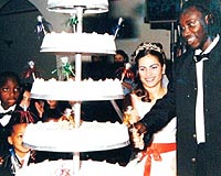 Kemo Saidy ve Sibel Bayar Trk usl evlendiler.