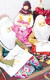Trk giysileri folklorik bebeklerle yaatlyor