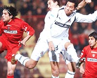 GOL UNUTTU: Carew, 7 Kasm 2004te Konya ile oynanan 12. hafta mandan beri gol atamad. Norveli Antepe ilk yarda biri isabetli iki ut ekti.