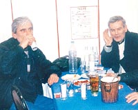 Reat Kkbce (solda) ile Ali Yurdakul da Dem Restaurantta bu fotoraftan 4 saat sonra hayatlarn kaybetmiti.