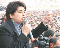 calann mesajn Leyla Zana da Diyarbakrdaki nevruz kutlamalar srasnda dile getirdi.