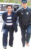 HOLDNGN PATRONU ERTEKN Gurbetilerden yatrm amacyla trilyonlarca lira para toplayan Mustafa Ertekin tutuklu bulunuyor.