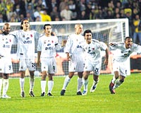 F.Bahe, 17de 10 kii kald... 90 dakikada gol olmad... 104te Denizli ne geti. 111de Luciano gol buldu ama atld... Ylmayan F.Bahe penaltlarda gld