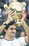 im kortlarn en iyisi Federer, Wimbledon zaferiyle 630 bin pound dle de hak kazand.