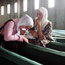 Srebrenitsa'da kurbanlar anlyor