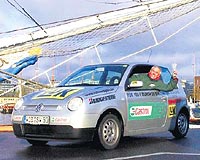 Avusturyal Gerhard Plattner, 2003te dizel VW Lupo ile 20 Avrupa lkesini gezmi ve 100 kilometrede ortalama 2.7 litre yakt tketerek rekor krmt.