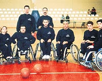 Engelliler Basketbol Ligi 15 gn sonra balyor. mkanszlklar nedeniyle ikinci lige den 11 yllk Fatih engelliler basketbol takm ise bunun yan sra hacizlerle urayor.