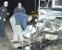 Ahmet Gül, aracının neredeyse hurda haline geldiği kazayı hafif sıyrıklarla atlattı.