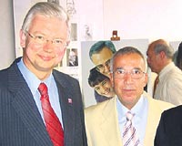 Yavuz Donat, Hessen eyalet babakan (solda) ve Dr. Yaar Bilgin ile birlikte.