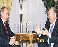 Blatter-Putin ikilisi AByi futbol konusunda eletirdiler.