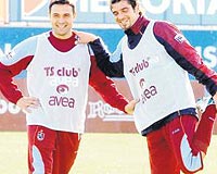 Trabzon dn tek antrenman yaparken yeni transfer Ferhat da idmana kt. Trabzon ynetimi kulp bulamayan Juna dn ars yapt.