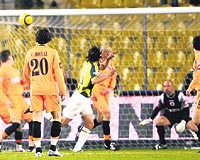 Geen sezon duran top organizasyonlaryla 30 gol bulan Fenerbahe, bu sezonki durgunluunu son 3 lig manda zerinden atmay baard.