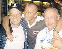 TANINIYOR! St.Paulinin 53 yandaki bakan Corny Littmann, Almanyada ok bilinen bir ecinsel... Littmann, Yakndan tandm ecinsel futbolcular var dedi.