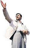 ran Cumhurbakan Mahmut Ahmedinecad gz kara bir portre iziyor. 
