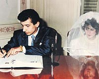 Yaman, eiyle kaarak evlendiinde ok mutluydu.