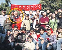 AHMET HOCADAN SERT TEPK.... Readiyelilere sakin olun ars yapan Prof. Ahmet Ercan, deprem iddialarn ortaya atan Mustafa Yldrm da eletirdi.