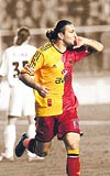 KALEYE UT FAKR Galatasaray, Genlerbirlii kalesine sadece 6 ut atarken, 4 isabette 3 gol buldu. Necatinin mataki iki utu ise kulland penaltlard.