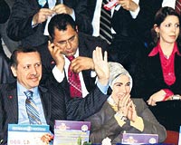 Babakan Erdoan Gaziantep l Kongresine ei Emine Erdoanla birlikte katld.