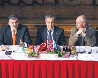 Lagendijk, Ankarada dzenlenen Avrupa Birlii Trkiye Karma Parlamento Komisyonu 56nc toplantsnn alnda konutu.