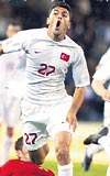 TERMN DE GZDES Fatih Terim tarafndan A Milli Takm kadrosuna alnan ve Belikaya kar 45 dakika oynayan 21 yandaki Burak, getiimiz sezon Antalyaspor formasyla 25 mata 9 gol atmt.
