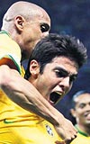 KLD KAKA ZECEK...   Turnuvann srpriz ekibi Gana ile mcadele edecek olan Brezilyann yine en byk kozu Ronaldinho ile Kaka olacak. Gana savunmasn ikili amaya alacak