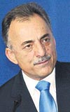  Murat Karayaln 