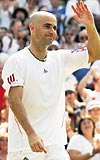 Agassi kariyerinde 8 Grand Slam ampiyonluu ile gz kamatryor. 4 Grand Slami de kazanan 5 tenisiden biri olan Agassiyi yenen Nadal, Tarihin en byk tenisilerinden birine kar oynadm diye konutu