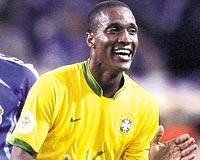 Dnya Kupasnda Brezilya formas giyen Gilberto, Japonya manda bir de gol atmt.