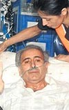 YAPACAK EY YOK... svete yaayan Mehmed Uzunun mide kanseri ilerledi. Krt yazar doktorlarn Yapacak bir ey yok demesi zerine lkeye dnmeye karar verdi.