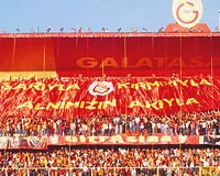 SEVGLLER BULUUYOR...  Ali Sami Yene son olarak 14 Maystaki Kayseri manda gelen taraftarlarn, bu akam tribnleri doldurmas bekleniyor