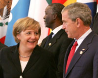 Erdoan'n zor seimi: Bush mu Merkel mi?