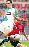 Werder Bremende oynayan ve ligde Nike marka krampon giyen Klose tepki gsterenlerin banda..